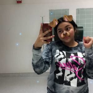 Meet your Posher, Marcela